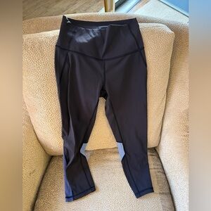 Lululemon navy crop leggings